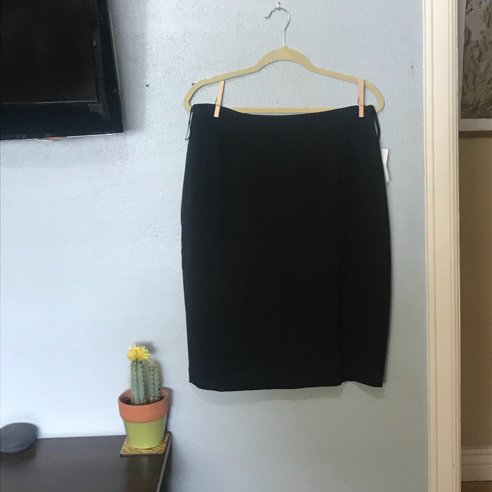 NWT classic black pencil skirt